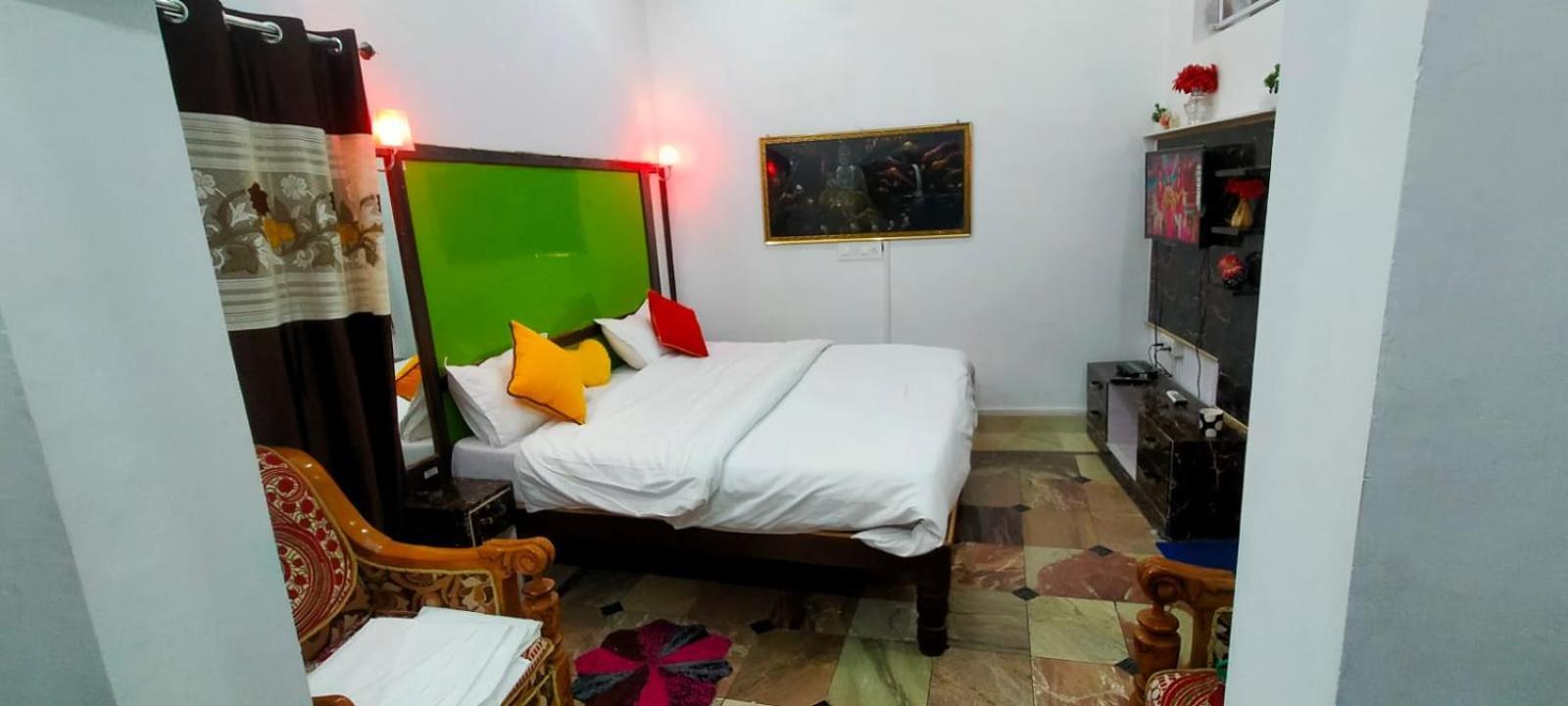 Eastern Gate Homestay ขชุราโห ภายนอก รูปภาพ