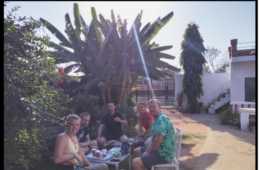 Eastern Gate Homestay ขชุราโห ภายนอก รูปภาพ